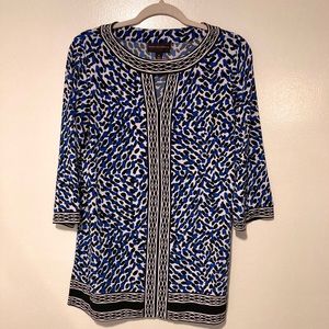 Dana Buchman keyhole neckline blouse